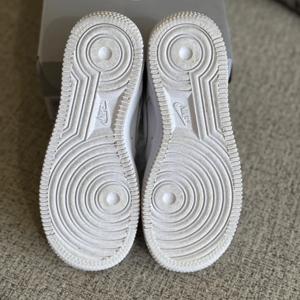 Nike Air Force 1 - Picture 6 of 6